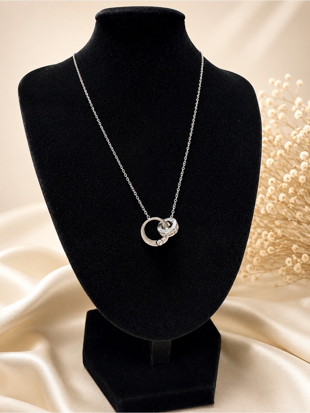 Silver Interlocking Rings Pendant Necklace - Women Jewelry Stainless Steel